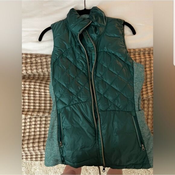 Lululemon Puffer vest - Picture 1 of 2